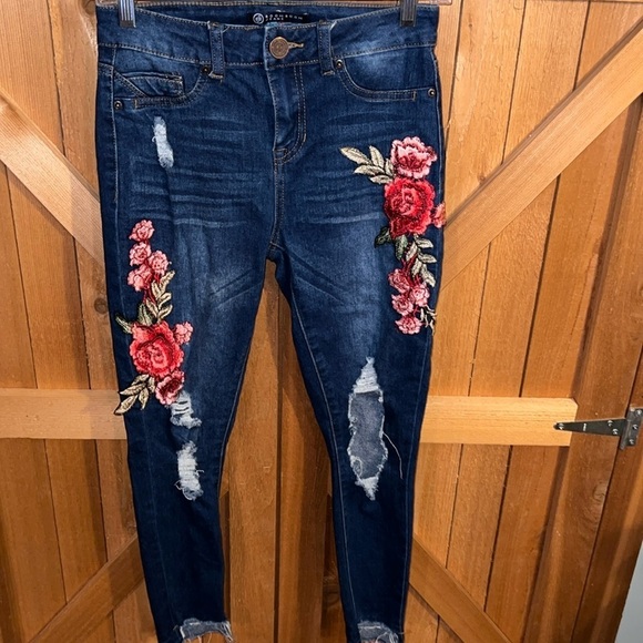 Boom Boom Jeans Denim - Boom Boom Skinny Floral Embroidered Jeans 3